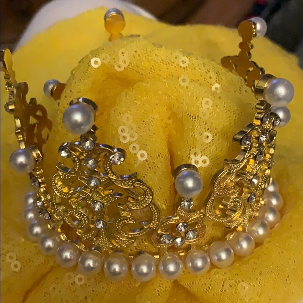 New Gold, Pearls and crystal Crown 3”oblong